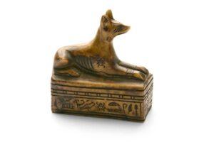 Ideas de nombres egipcios para perros